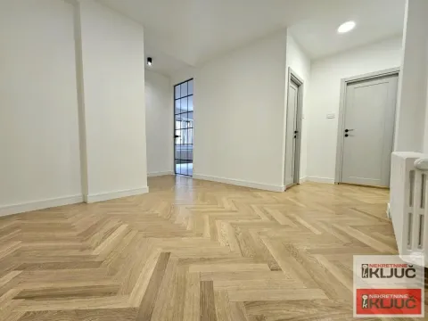 Prodaja, četvorosoban stan, 112m², Centar, Novi Sad - image 5