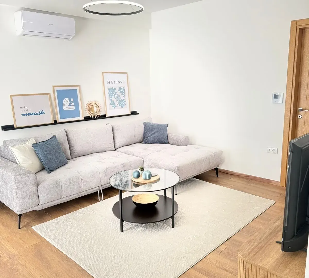 Sale, one bedroom apartment, 42m², Bijeli Do, Budva