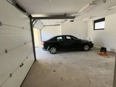 Izdavanje, kuća, 200m², Telep, Novi Sad Sve Podlokacije - image 11