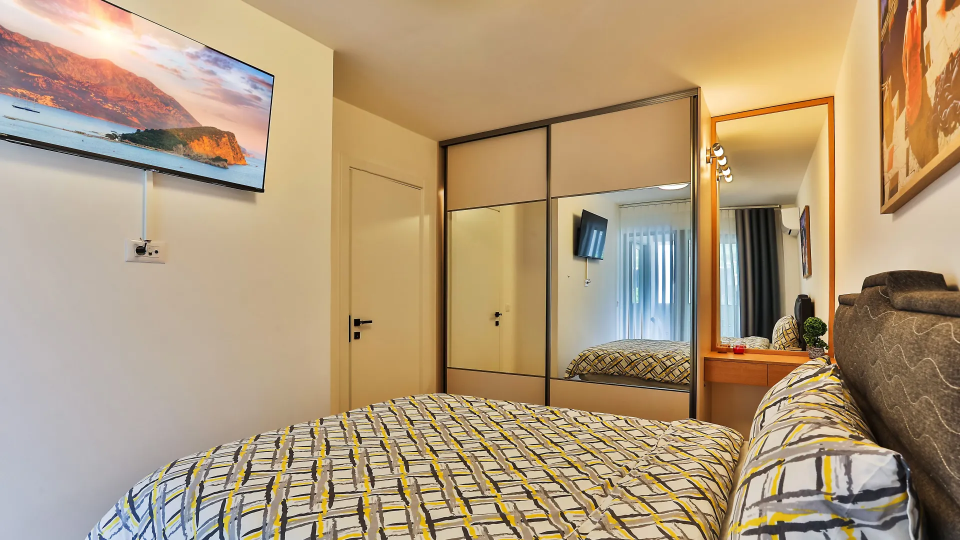 Rent, one bedroom apartment, 48m², Rozino, Budva