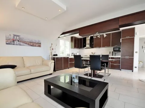 Prodaja, kuća, 350m², Tivat, Crna Gora - image 17