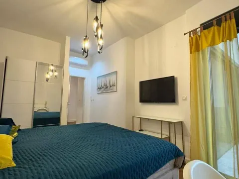 Prodaja, jednosoban stan, 65m², Centar, Bar - image 7