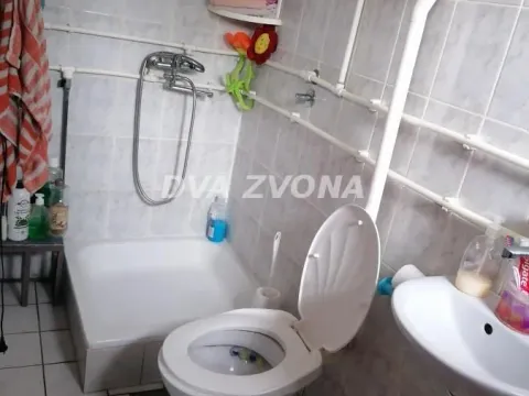 Prodaja, kuća, 292m², Sremska Kamenica, Petrovaradin - image 10