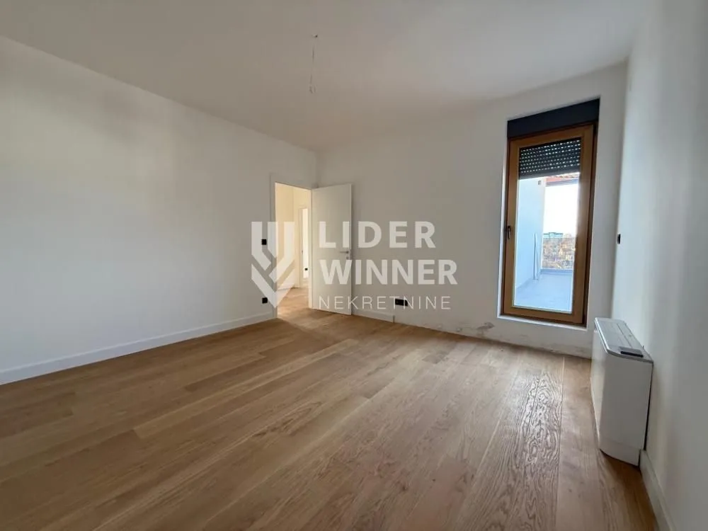 Sale, apartment, 220m², Autokomanda, Voždovac Sve Podlokacije