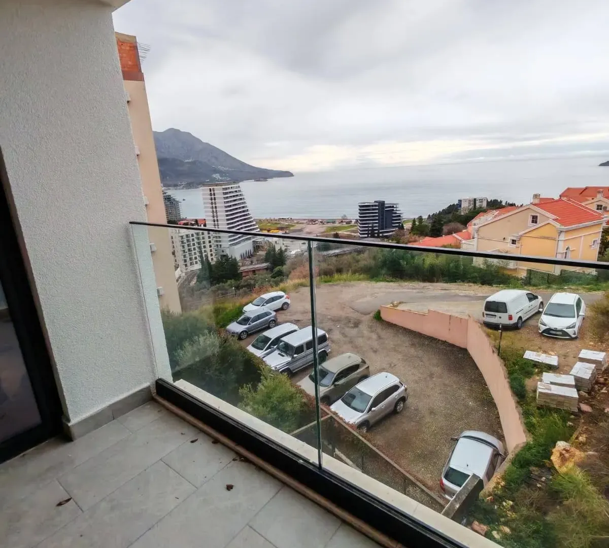 Sale, one bedroom apartment, 44m², Bečići, Budva