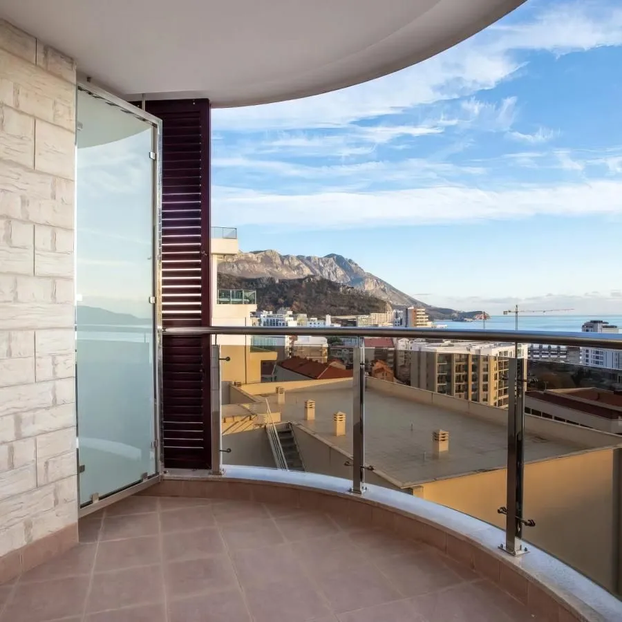 Sale, one bedroom apartment, 52m², Bečići, Budva