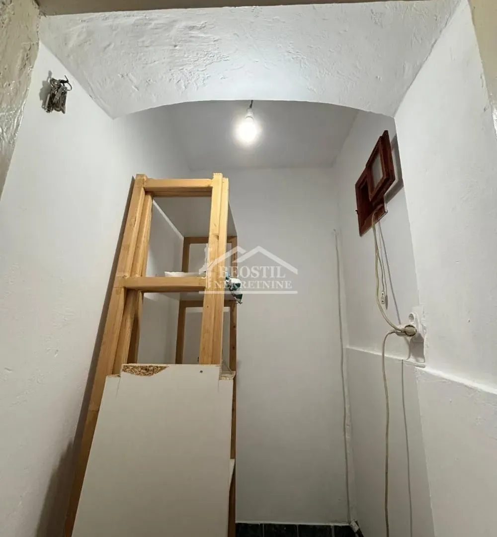 Prodaja, trosoban stan, 70m², Centar, Pančevo