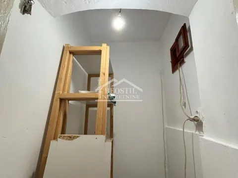 Prodaja, trosoban stan, 70m², Centar, Pančevo - image 7