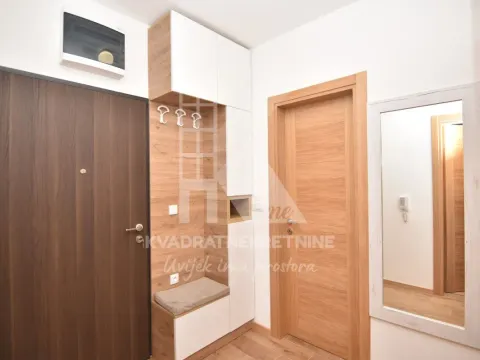 Izdavanje, dvosoban stan, 54m², Zabjelo, Podgorica - image 11