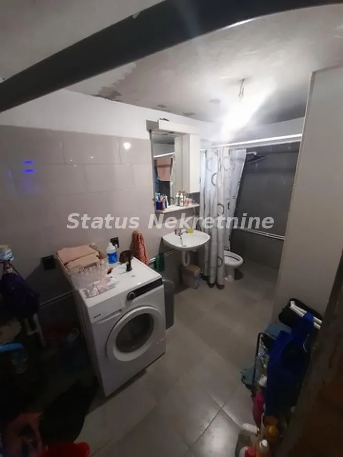 Prodaja, kuća, 160m², Futog, Novi Sad Sve Podlokacije