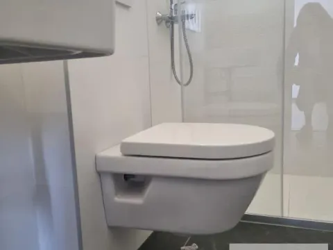 Prodaja, trosoban stan, 78m², Južni Bulevar, Vračar Sve Podlokacije - image 16