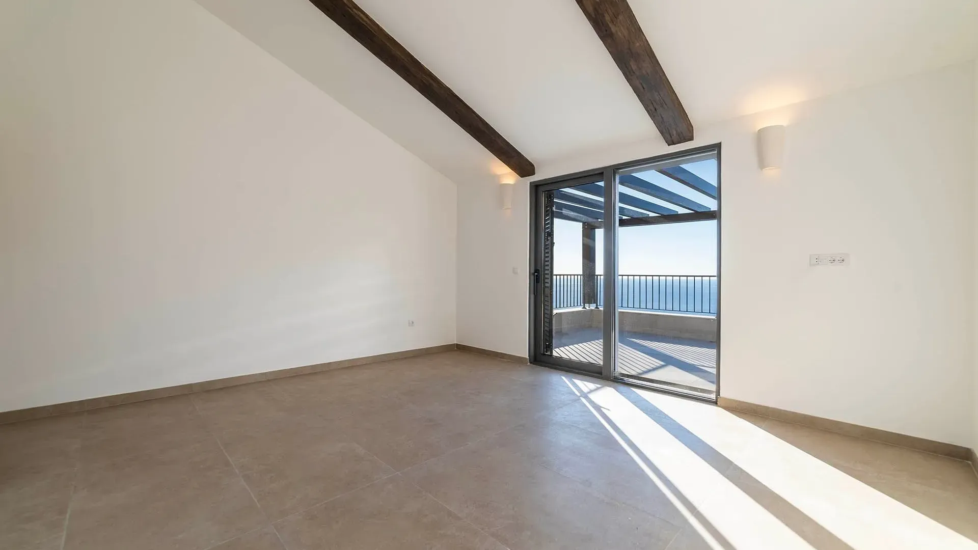 Sale, house, 420m², Blizikuće, Budva