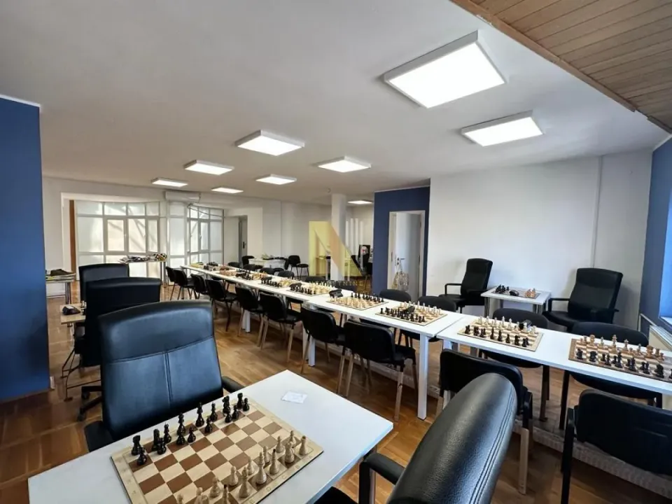 Rent, office space, 182m², Centar, Novi Sad