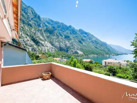 Sale, house, 305m², Orahovac, Kotor - image 43