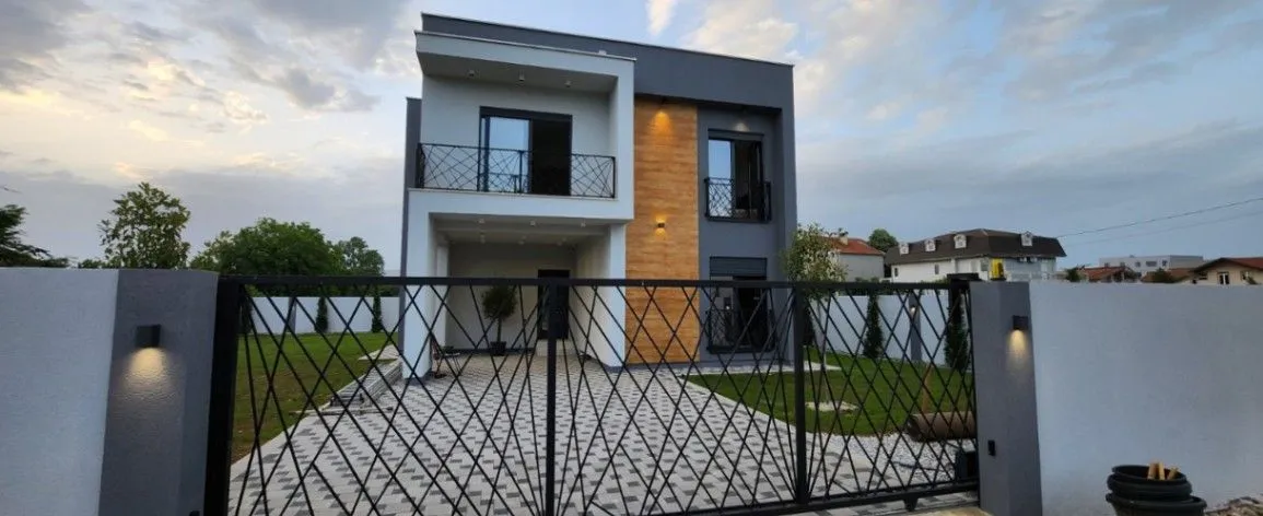 Prodaja, kuća, 154m², Dahna, Podgorica