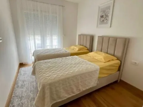 Izdavanje, dvosoban stan, 71m², New City, Podgorica - image 4