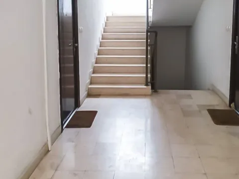 Izdavanje, trosoban stan, 90m², Momišići, Podgorica - image 7