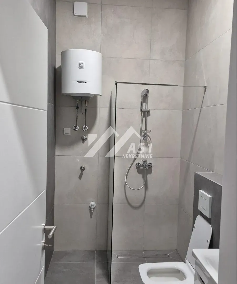 Prodaja, jednosoban stan, 31m², Grbavica, Novi Sad Sve Podlokacije