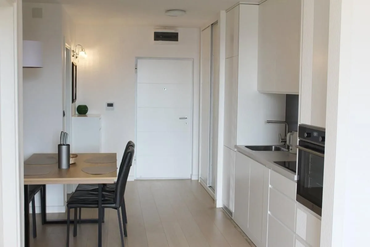 Prodaja, jednosoban stan, 50m², Tivat, Crna Gora