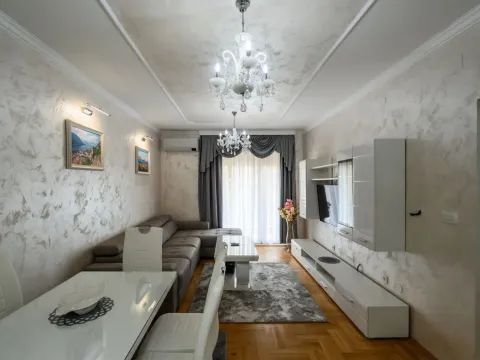 Rent, two bedroom apartment, 65m², Stari Aerodrom, Podgorica - image 7