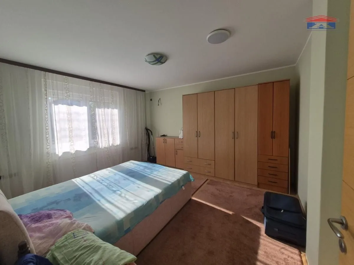 Izdavanje, kuća, 253m², Sremska Kamenica, Petrovaradin