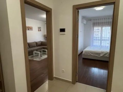 Prodaja, dvosoban stan, 72m², City Kvart, Podgorica - image 11