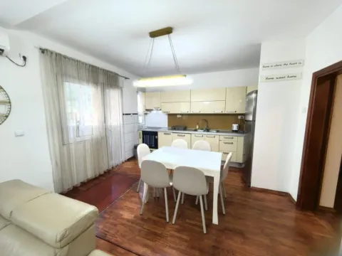 Izdavanje, trosoban stan, 73m², Preko Morače, Podgorica - image 12