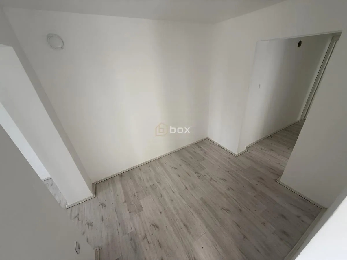 Prodaja, kuća, 186m², Pantelej, Niš