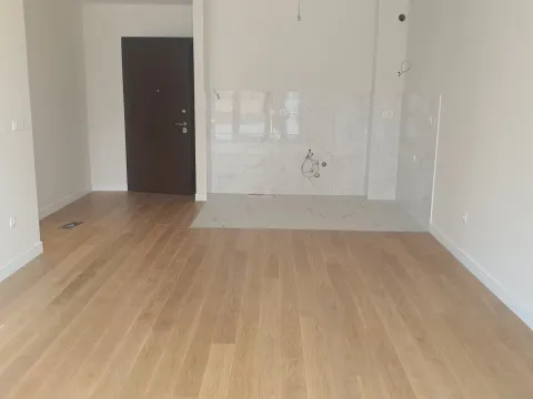 Izdavanje, jednosoban stan, 83m², Podgorica, Crna Gora - image 2