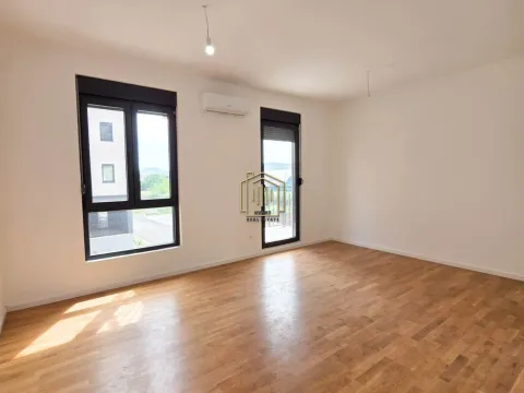 Prodaja, dvosoban stan, 64m², Tološi, Podgorica - image 3