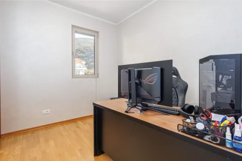 Sale, three bedroom apartment, 104m², Bečići, Budva - image 9