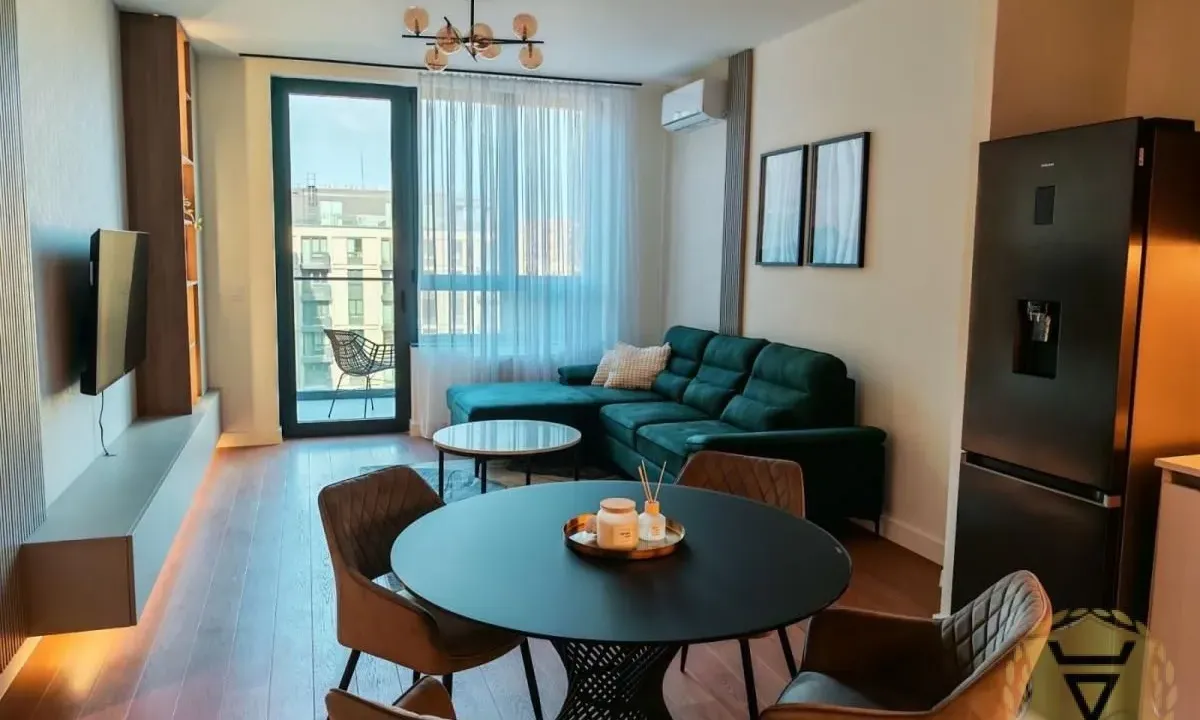 Izdavanje, dvosoban stan, 56m², Savski Venac, Beograd