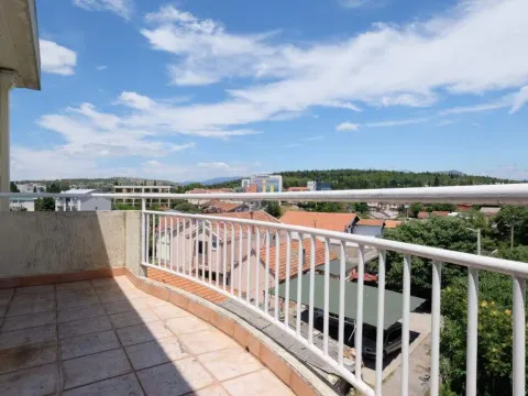 Prodaja, trosoban stan, 127m², Podgorica, Crna Gora - image 19