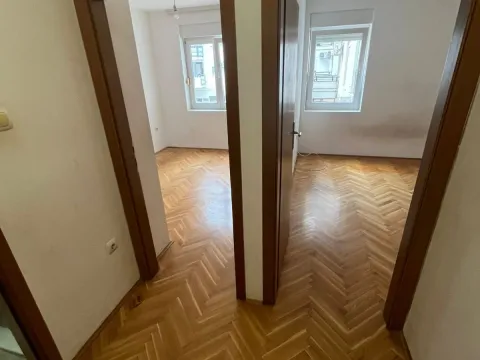 Rent, two bedroom apartment, 75m², Blok 9, Podgorica - image 5