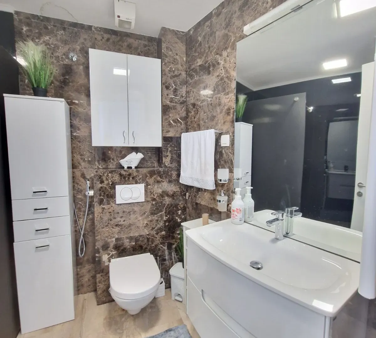 Prodaja, jednosoban stan, 67m², Budva, Crna Gora