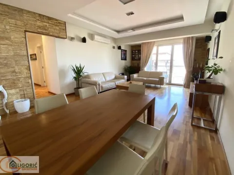 Prodaja, četvorosoban stan, 122m², Stari Grad, Beograd - image 7