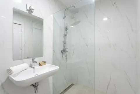 Sale, one bedroom apartment, 33m², Bečići, Budva - image 6