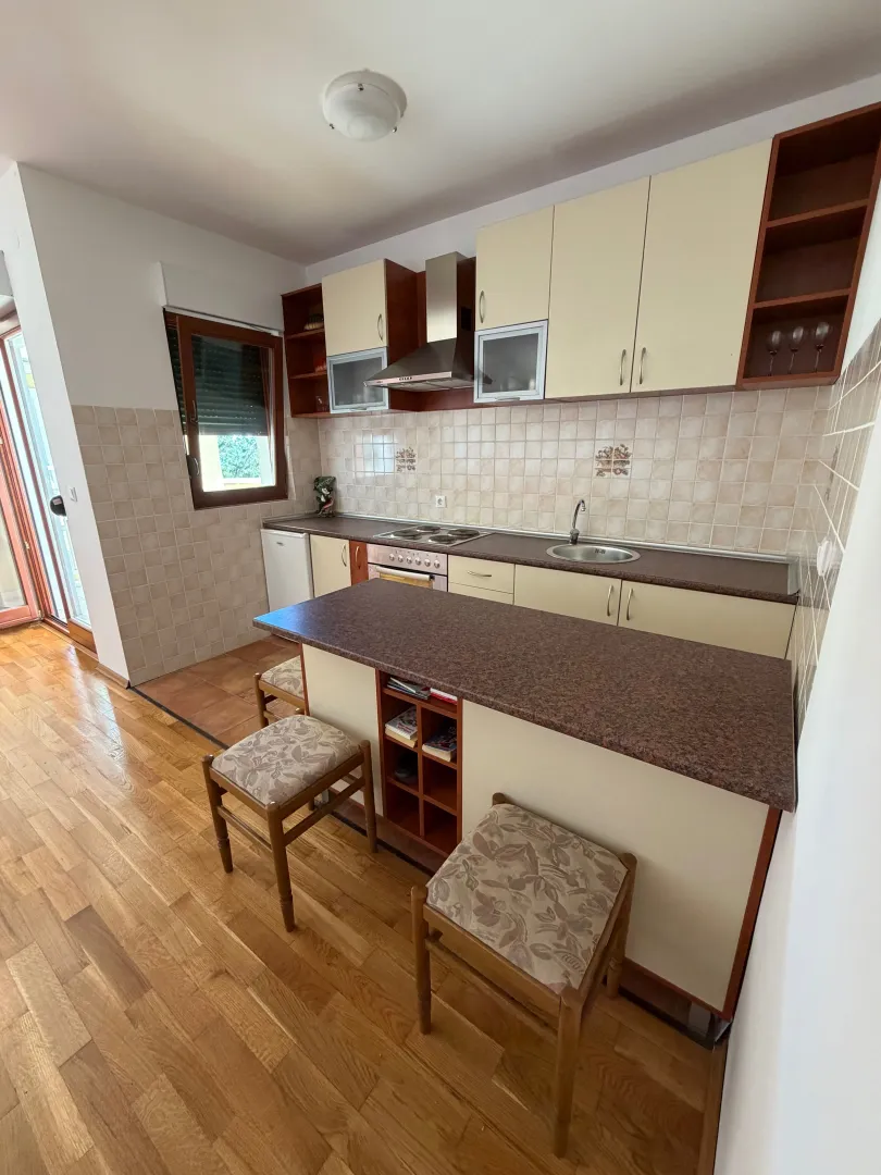 Prodaja, jednosoban stan, 48m², Petrovac, Budva