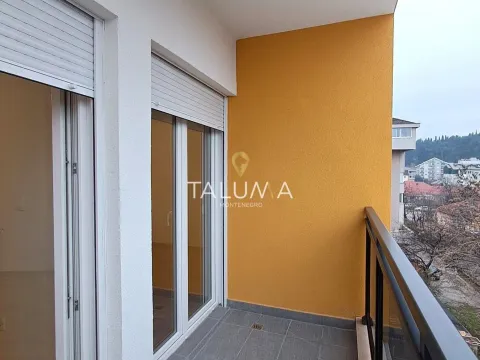Rent, one bedroom apartment, 44m², Pobrežje, Podgorica - image 4