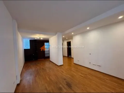 Izdavanje, trosoban stan, 82m², Vračar Sve Podlokacije, Beograd - image 3