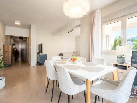 Prodaja, trosoban stan, 114m², Dobrota, Kotor - image 11