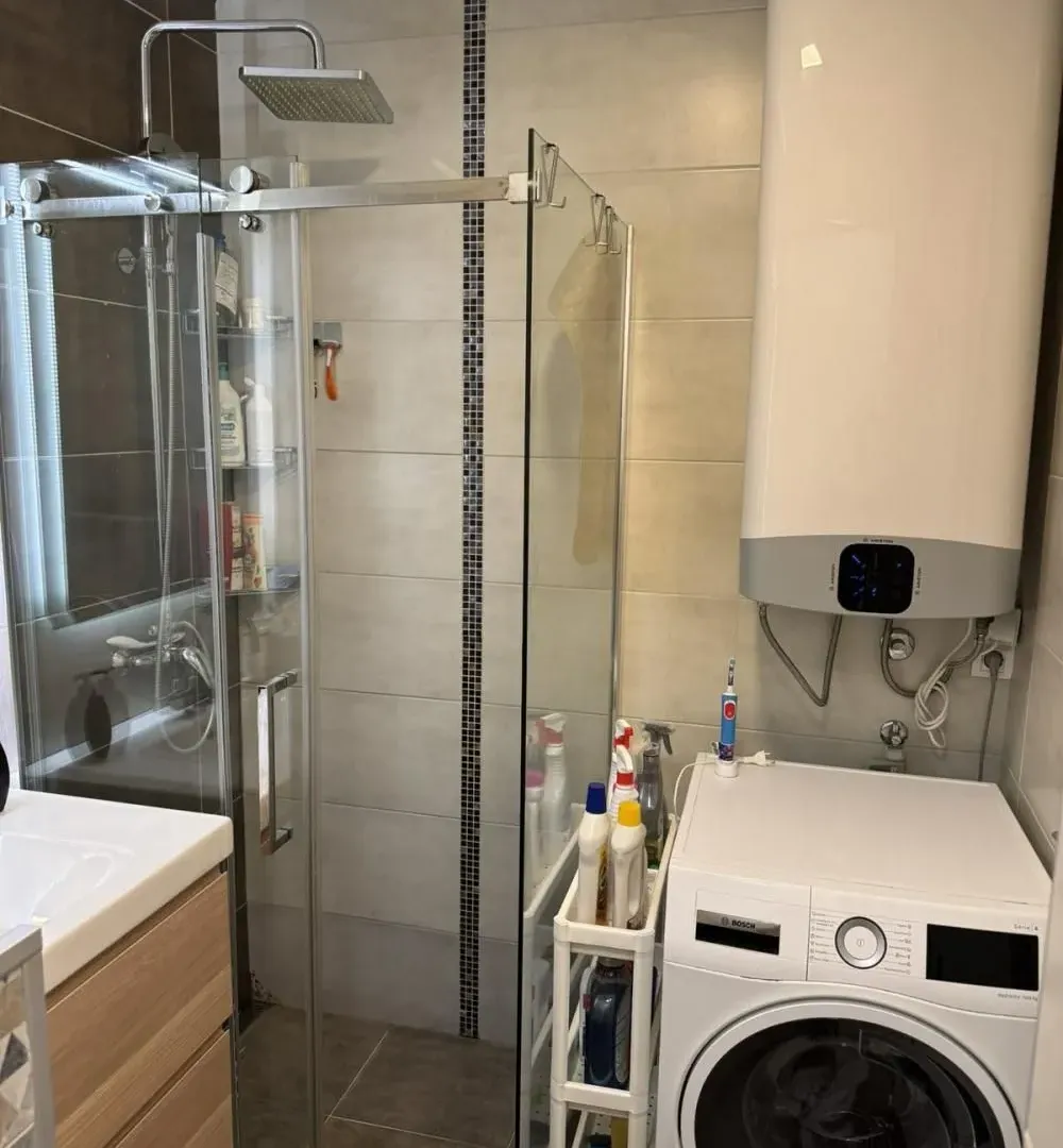 Izdavanje, trosoban stan, 75m², Vračar Hram, Vračar Sve Podlokacije