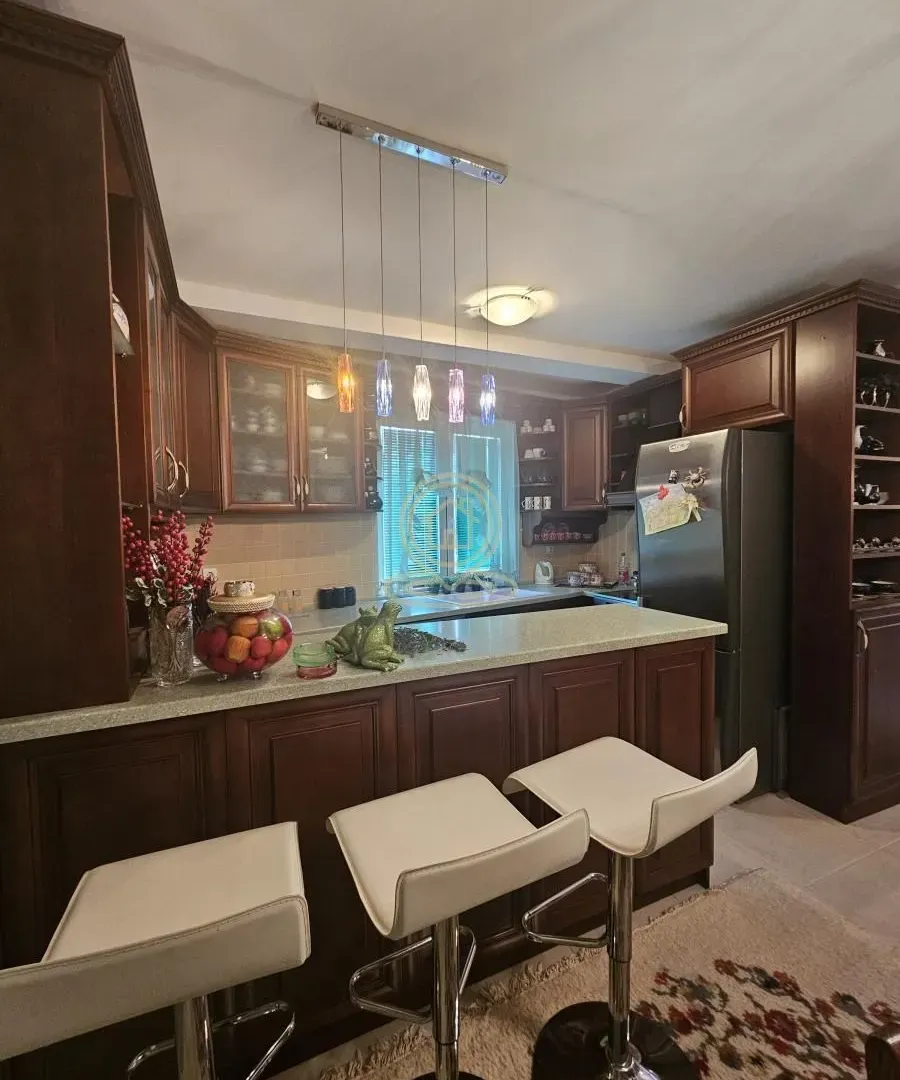Prodaja, trosoban stan, 130m², Centar, Kragujevac
