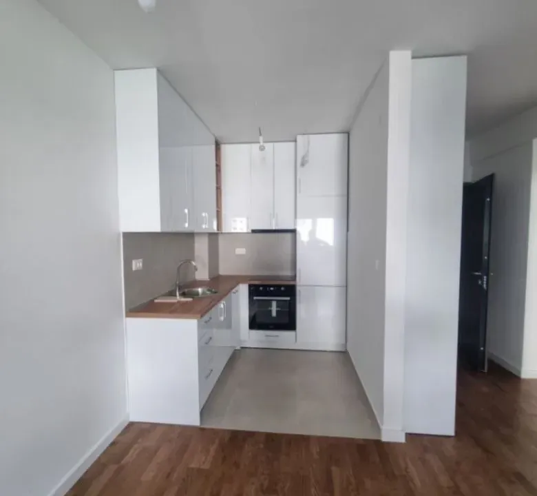 Izdavanje, jednosoban stan, 46m², Stari Aerodrom, Podgorica