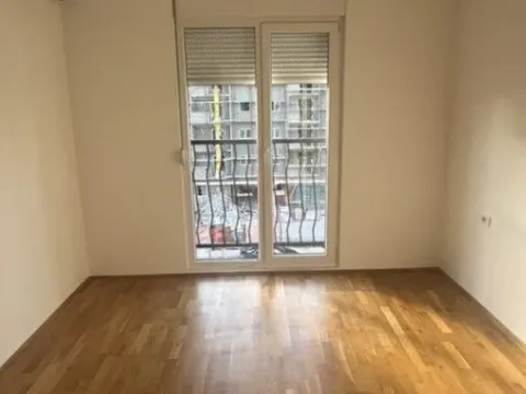 Rent, two bedroom apartment, 62m², Stari Aerodrom, Podgorica - image 2