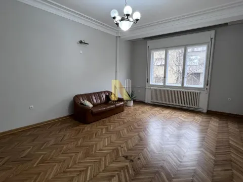Izdavanje, poslovni prostor, 123m², Centar, Novi Sad - image 2
