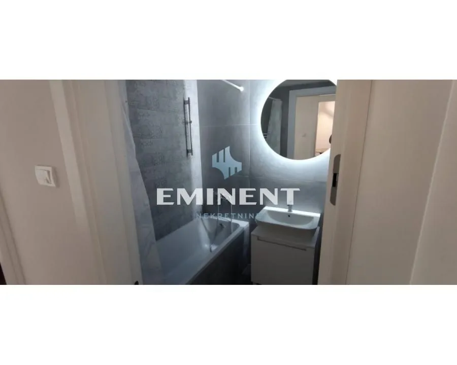 Rent, three bedroom apartment, 60m², Južni Bulevar, Vračar Sve Podlokacije