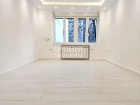 Sale, two bedroom apartment, 55m², Stari Grad, Beograd - image 13