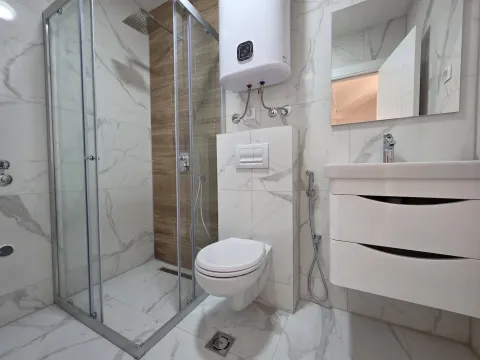 Rent, office space, 117m², Zagorič, Podgorica - image 12