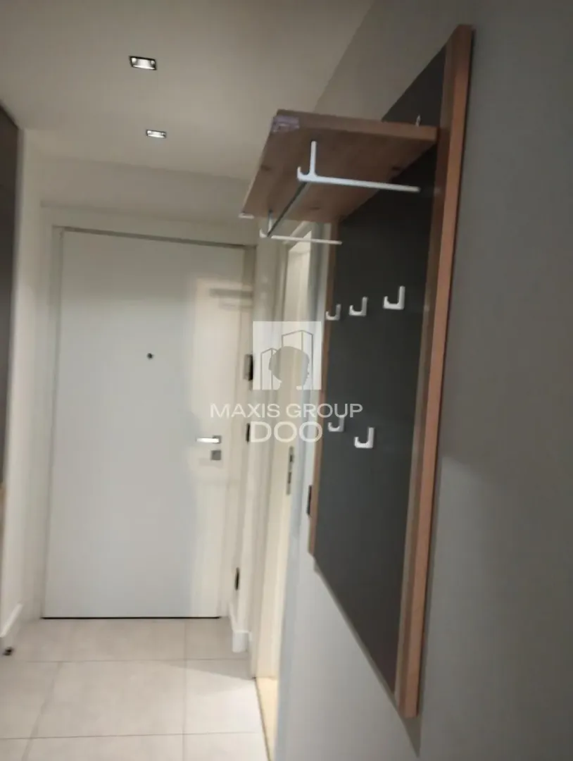 Izdavanje, jednosoban stan, 28m², Savski Venac, Beograd